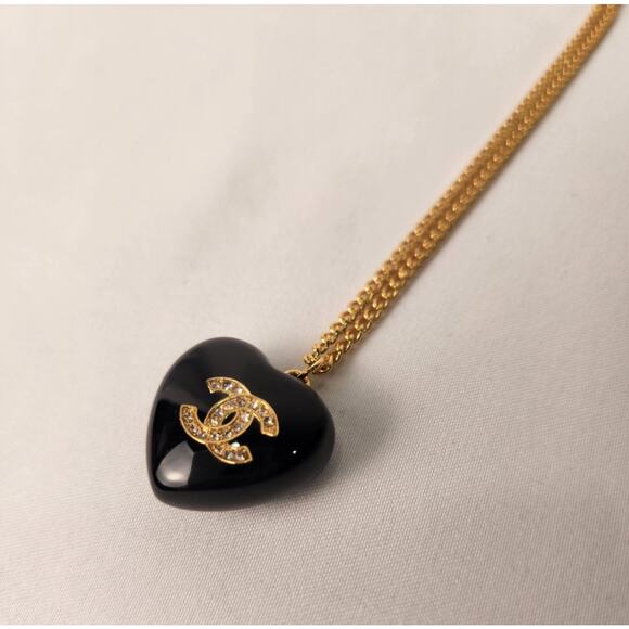 Chanel Black Gold Necklace - Picture 1 of 11